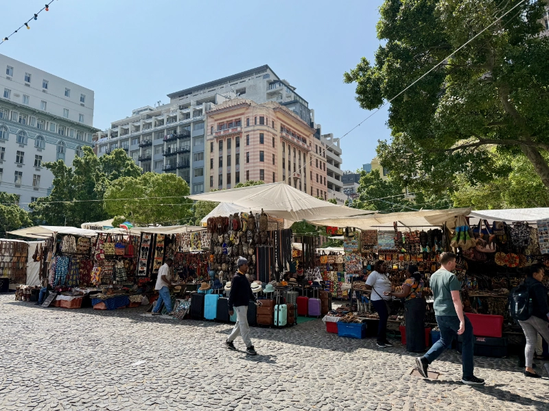 Longmarket Street: Schlendern über den Markt.